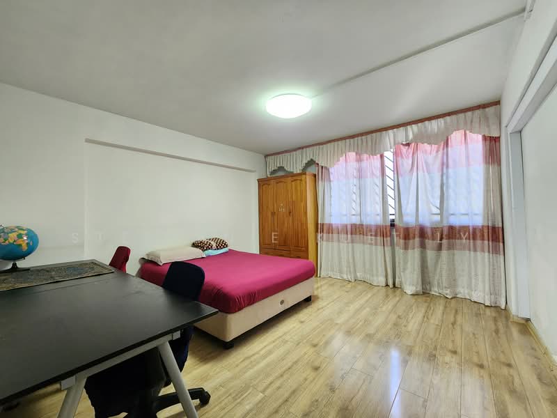 136 Simei Street 1, 136 Simei Street 1, 3 Bedrooms, 1,313 sqft, HDB Flat For Sale, by Stephanie Kuet LY, 60198973 - Bedroom - PropertyGuru.com.sg