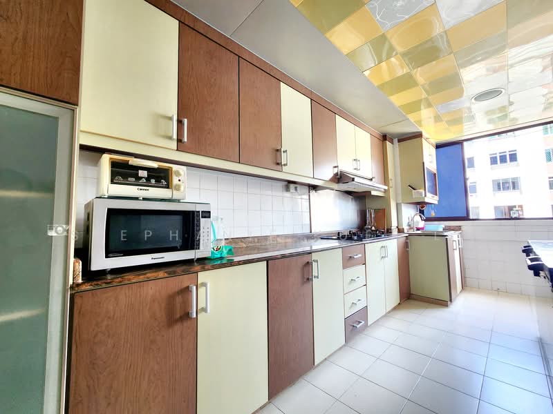 136 Simei Street 1, 136 Simei Street 1, 3 Bedrooms, 1,313 sqft, HDB Flat For Sale, by Stephanie Kuet LY, 60198973 - Kitchen - PropertyGuru.com.sg