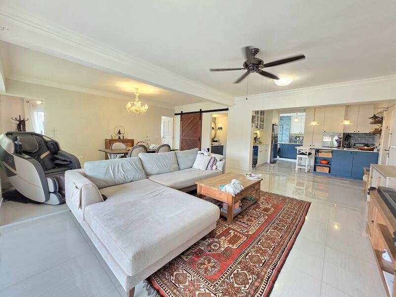 Luxurious Italian Inspired Reno Theme