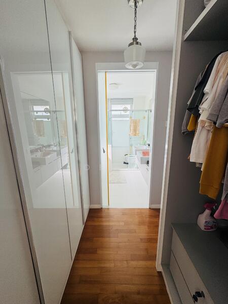M Bedroom's Walk-In Wardrobe + Toilet
