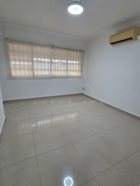 For Sale - 423 Hougang Avenue 6