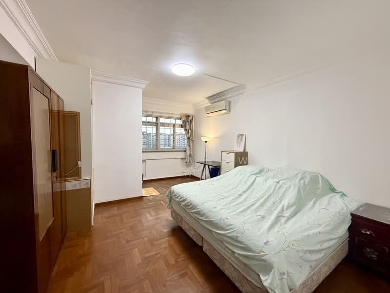 185 Pasir Ris Street 11 HDB Flat For Sale at S$ 740,000 | PropertyGuru Singapore - Master Bedroom