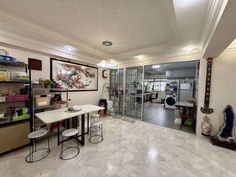 185 Pasir Ris Street 11 HDB Flat For Sale at S$ 740,000 | PropertyGuru Singapore - Dining Area