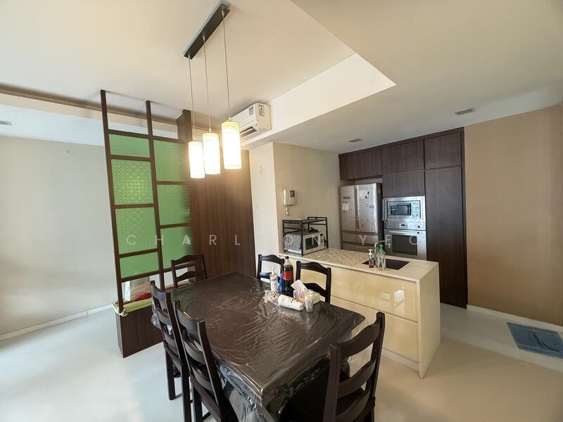 For Sale - Ferraria Park Condo