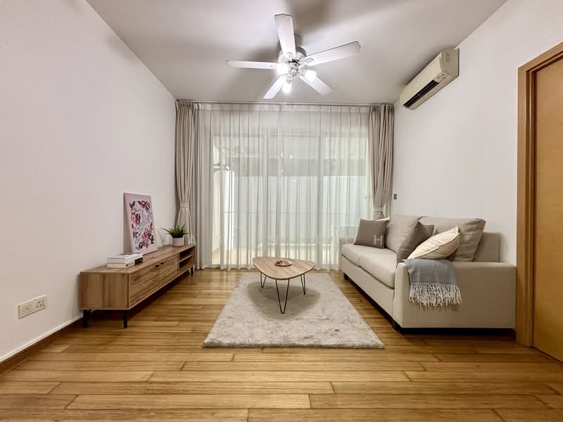 Parc Emily, 9 Mount Emily Road, 1 Bedroom, 710 sqft, Condominium For Sale, by Jason Goh, 60199444 - Living Room - PropertyGuru.com.sg