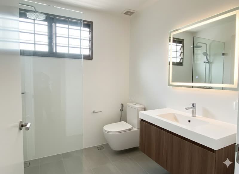 626 Choa Chu Kang Street 62 HDB Flat For Sale at S$ 720,000 | PropertyGuru Singapore - Bathroom