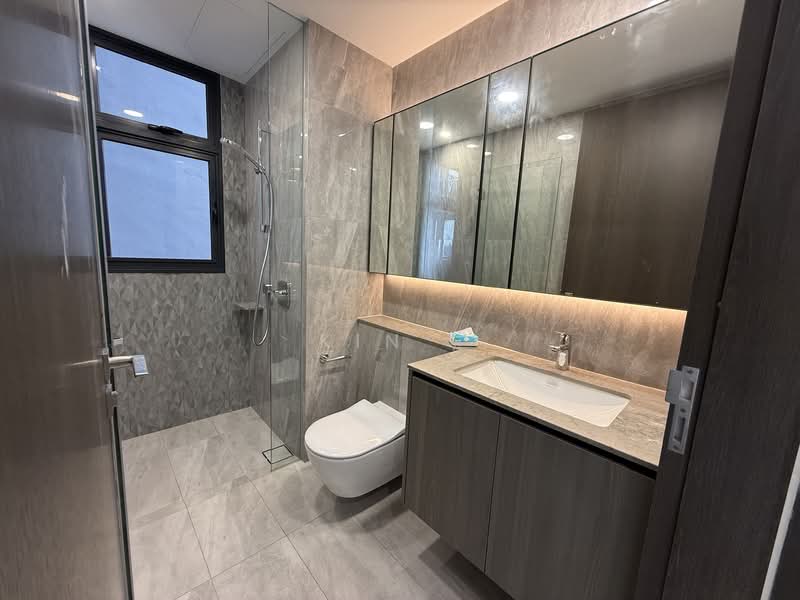Piccadilly Grand Condominium For Sale at S$ 1,788,000 | PropertyGuru Singapore - Bathroom