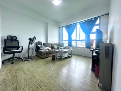 For Sale - 785B Woodlands Rise