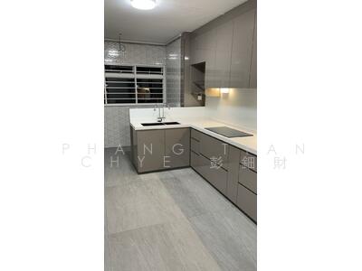 For Sale - 557 Jurong West Street 42