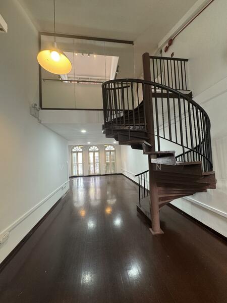 61 tras street, Tras street, 1,730 sqft, Other Retail For Rent, by Vanz Han, 60199882 - Stairs - CommercialGuru.com.sg