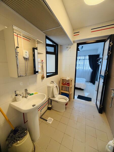 For Rent - 131A Canberra Crescent