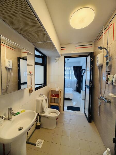 For Rent - 131A Canberra Crescent