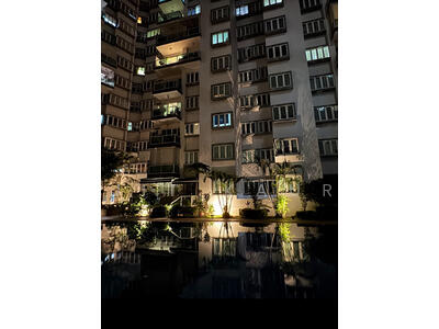 For Sale - The Warren