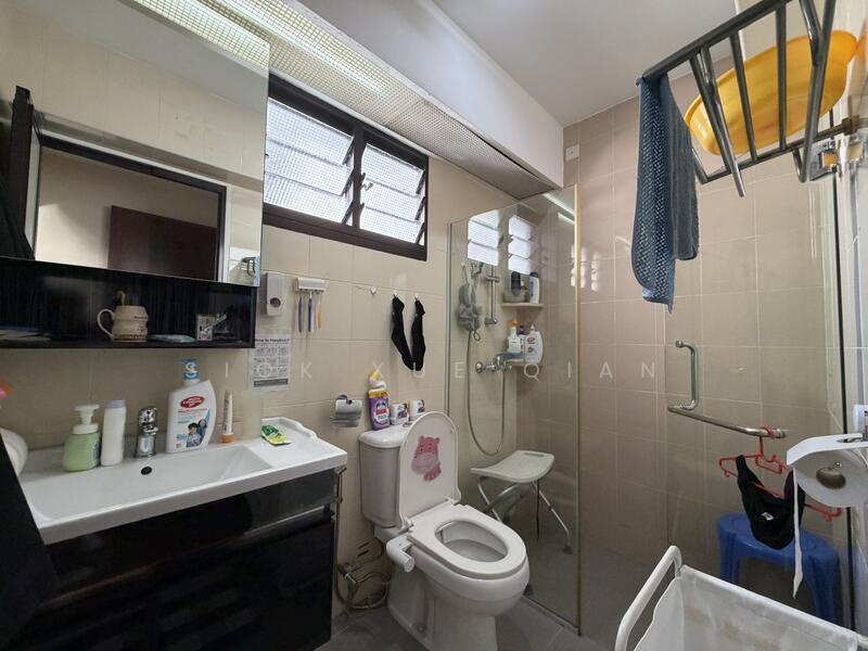 For Rent - 220C Bedok Central