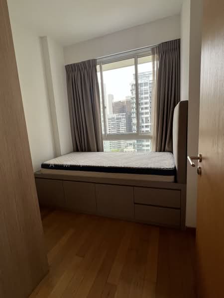 The Peak @ Cairnhill II, 61 Cairnhill Circle, 2 Bedrooms, 904 sqft, Condominium For Rent, by Amy Chong, 60200015 - Bedroom - PropertyGuru.com.sg