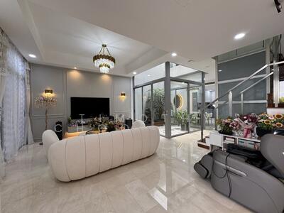 For Rent - Leith Park