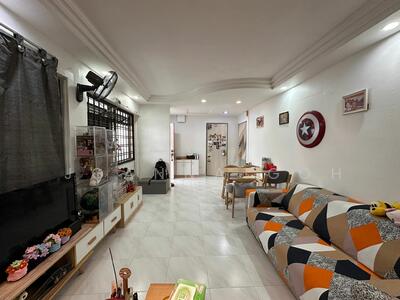 For Sale - 252 Compassvale Street