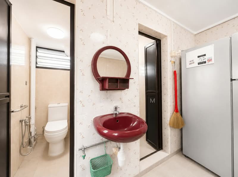 18 Eunos Crescent, 18 Eunos Crescent, 2 Bedrooms, 635 sqft, HDB Flat For Sale, by Cody Sim, 60200406 - Bathroom - PropertyGuru.com.sg
