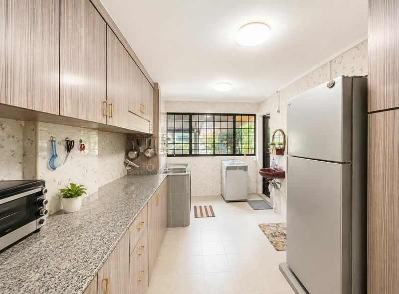 18 Eunos Crescent, 18 Eunos Crescent, 2 Bedrooms, 635 sqft, HDB Flat For Sale, by Cody Sim, 60200406 - Kitchen - PropertyGuru.com.sg