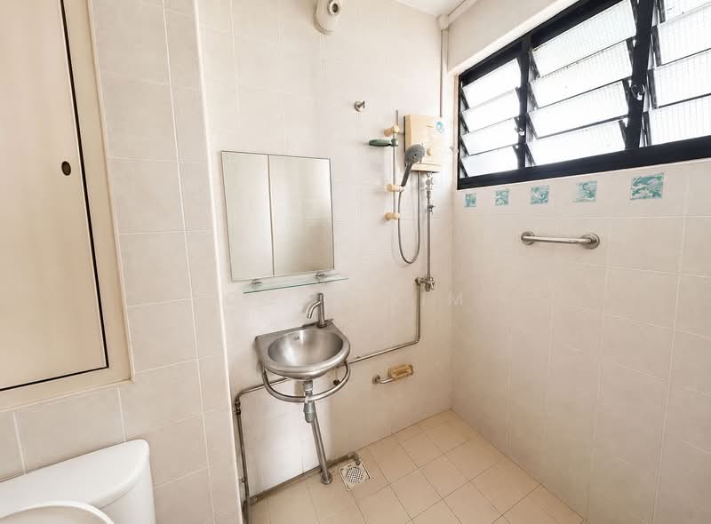 9 Marsiling Drive, 9 Marsiling Drive, Admiralty / Woodlands, 3 Bedrooms, 1,292 sqft, HDB Flat For Sale, by Cody Sim, 60200443 - Bathroom - PropertyGuru.com.sg