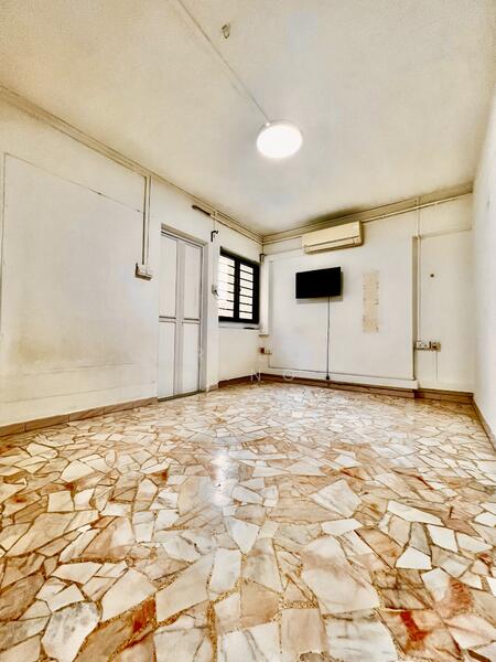 Master Bedroom with en suite bathroom 