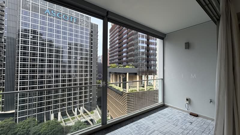 The Laurels @ Cairnhill Road Condominium For Sale at S$ 2,688,888 | PropertyGuru Singapore - Balcony