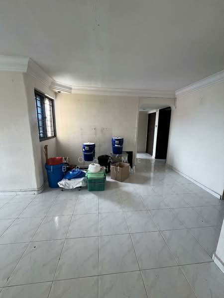 211 Tampines Street 23 HDB Flat For Sale at S$ 640,000 | PropertyGuru Singapore - Interior