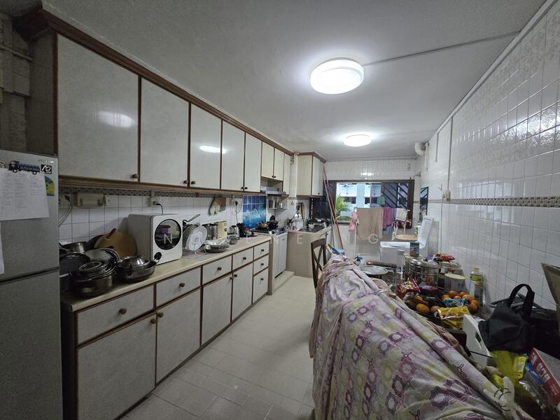 For Sale - 212 Ang Mo Kio Avenue 3