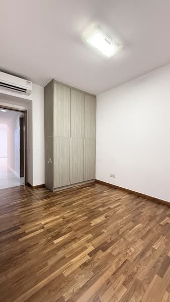 The Metropolitan Condominium, 6 Alexandra View, 3 Bedrooms, 1,399 sqft, Condominium For Sale, by Ana Ng, 60201023 - Bedroom - PropertyGuru.com.sg