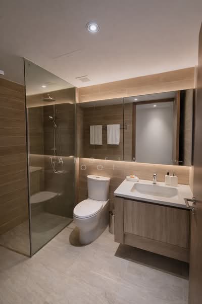 Kingsford Waterbay, 64 Upper Serangoon View, 2 Bedrooms, 710 sqft, Apartment For Sale, by Angela Ooi, 60201088 - Bathroom - PropertyGuru.com.sg