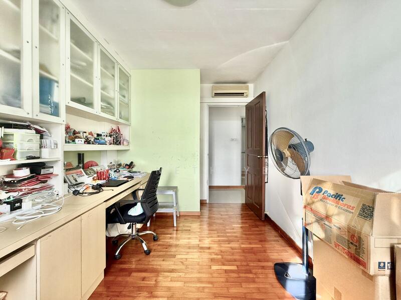 For Sale - 689E Woodlands Drive 75