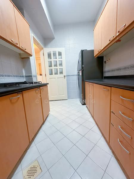 For Rent - The Sunny Spring