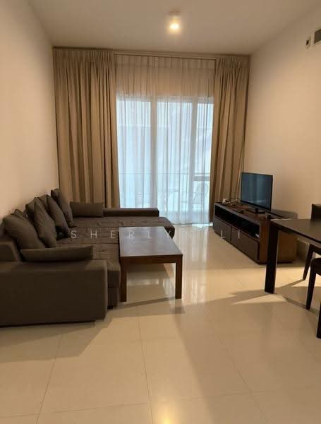 Visioncrest, 37 Oxley Rise, Orchard / River Valley, 1 Bedroom, 839 sqft, Condominium For Sale, by Sherlyn Li, 60201349 - Living Room - PropertyGuru.com.sg