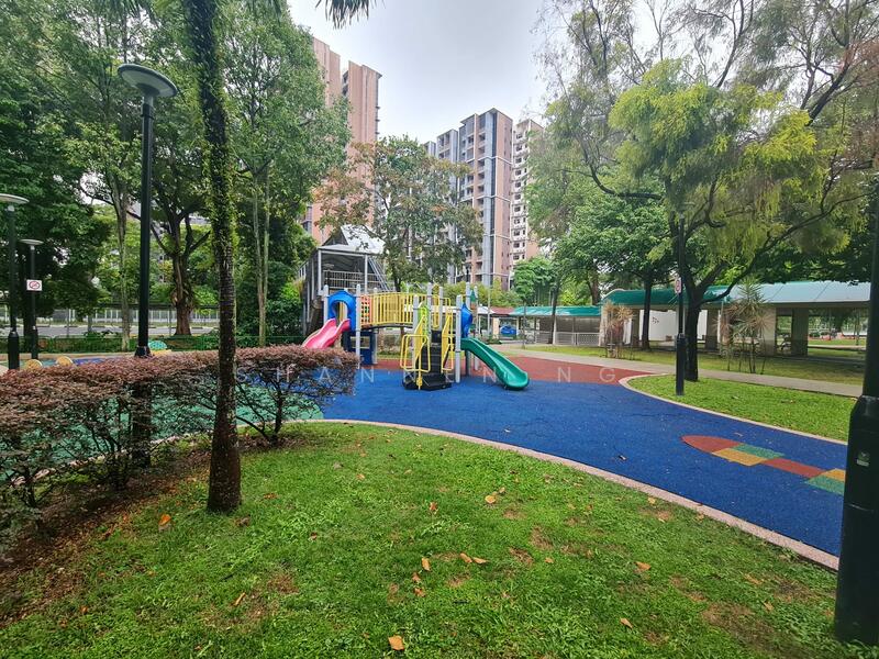 For Rent - 102 Aljunied Crescent