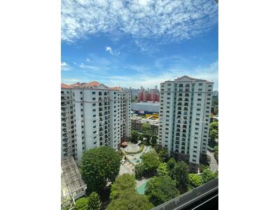 For Rent - 168A Queensway