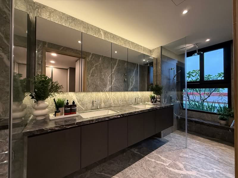 Fernhill Road Brand New Semi Detached, Fernhill Road / Stevens Road, 6 Bedrooms, 7,441 sqft, Semi-Detached House For Sale, by Bernard Wu, 60201650 - Bathroom - PropertyGuru.com.sg