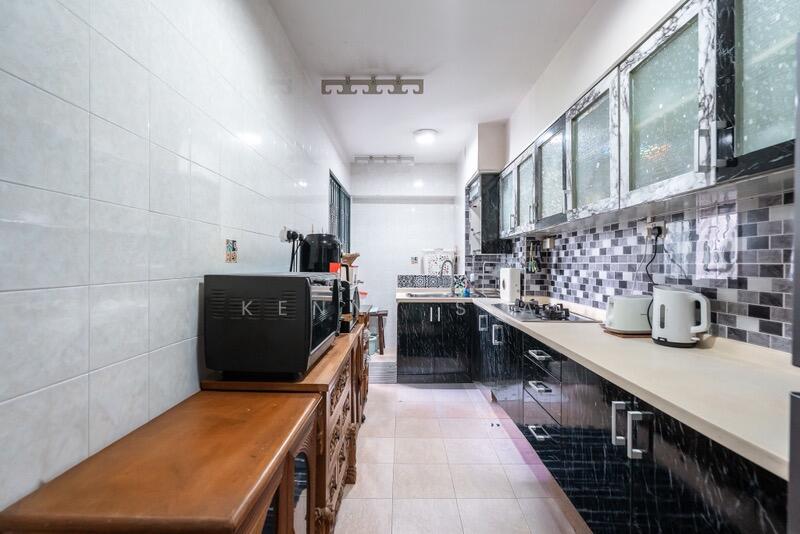 For Sale - 383 Bukit Batok West Avenue 5