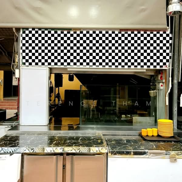 Makansutra Gluttons Bay, 8 Raffles Avenue, 140 sqft, Food & Beverage For Rent, by Terence Tham, 60201924 - CommercialGuru.com.sg
