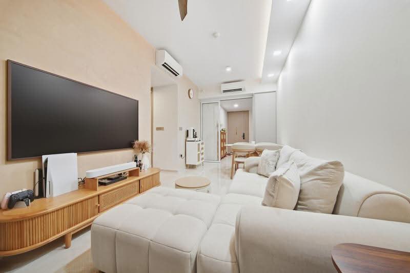 Dairy Farm Residences, 8 Dairy Farm Lane, Dairy Farm / Bukit Panjang / Choa Chu Kang, 2 Bedrooms, 710 sqft, Condominium For Sale, by Daniel Gan, 60201961 - Living Room - PropertyGuru.com.sg