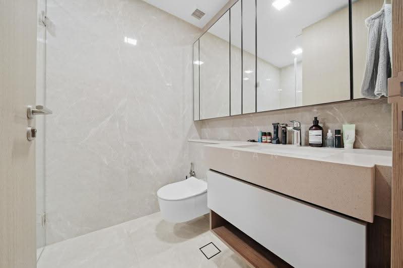 Dairy Farm Residences, 8 Dairy Farm Lane, Dairy Farm / Bukit Panjang / Choa Chu Kang, 2 Bedrooms, 710 sqft, Condominium For Sale, by Daniel Gan, 60201961 - Bathroom - PropertyGuru.com.sg