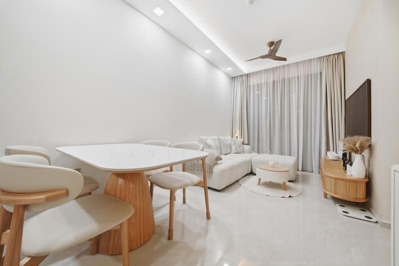 Dairy Farm Residences, 8 Dairy Farm Lane, Dairy Farm / Bukit Panjang / Choa Chu Kang, 2 Bedrooms, 710 sqft, Condominium For Sale, by Daniel Gan, 60201961 - PropertyGuru.com.sg