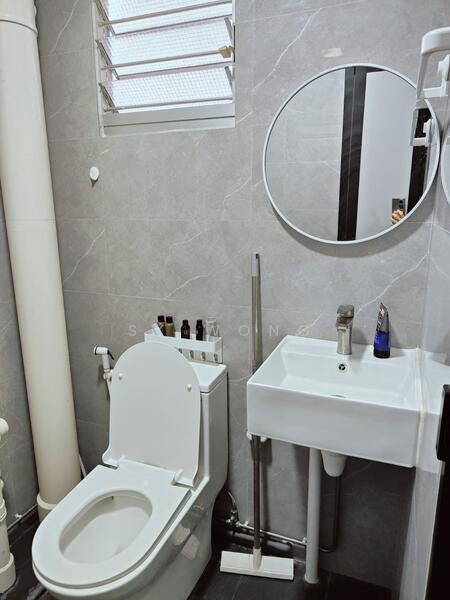 For Sale - 210 Jurong East Street 21