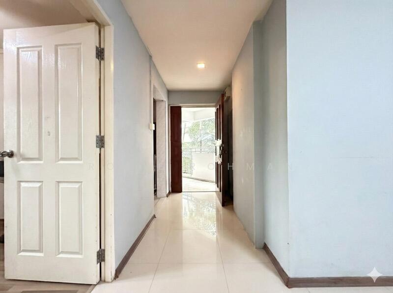 For Sale - 587 Woodlands Drive 16