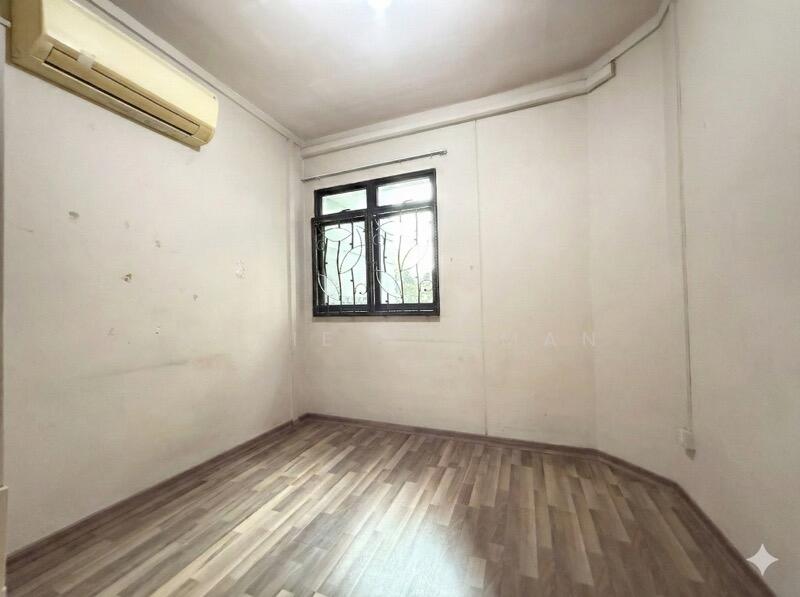 For Sale - 587 Woodlands Drive 16