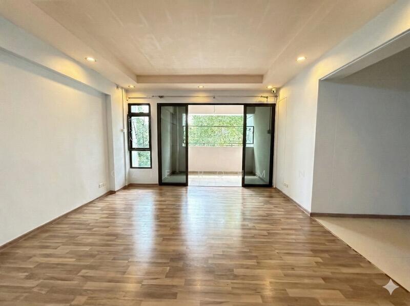 For Sale - 587 Woodlands Drive 16