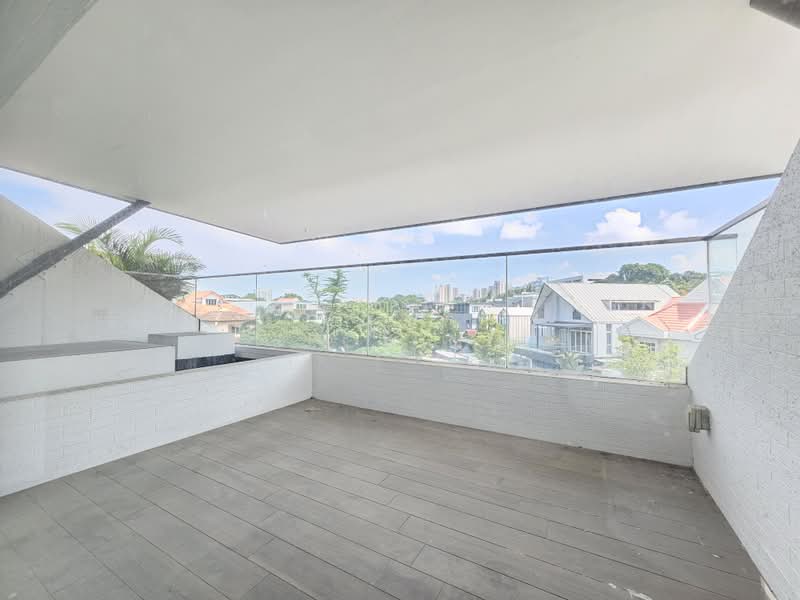 Serangoon Garden Estate, Berwick Drive, 4 Bedrooms, 3,866 sqft, Corner Terrace For Rent, by Jeck Ng, 60202291 - 3rd Floor : Balcony - PropertyGuru.com.sg
