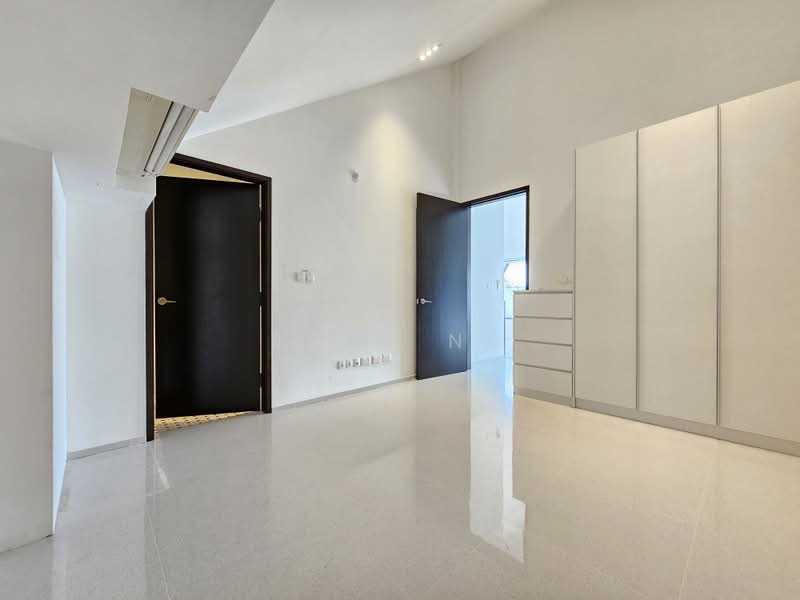 Serangoon Garden Estate, Berwick Drive, 4 Bedrooms, 3,866 sqft, Corner Terrace For Rent, by Jeck Ng, 60202291 - 3rd Floor : Bedroom 4 - PropertyGuru.com.sg