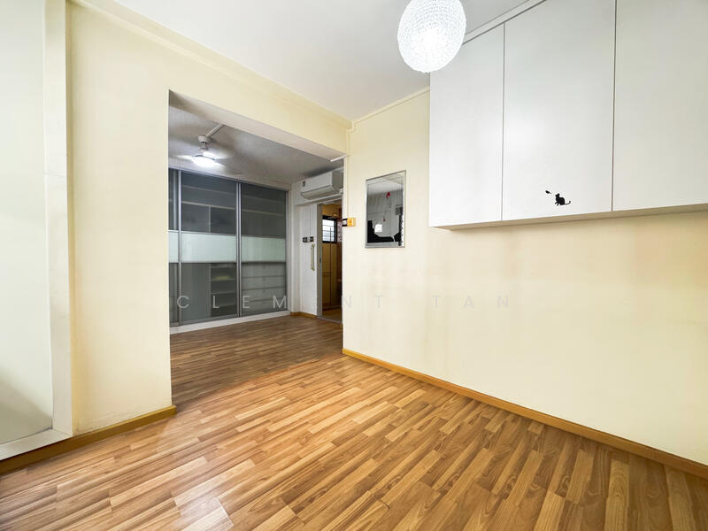 For Sale - 27 Dover Crescent