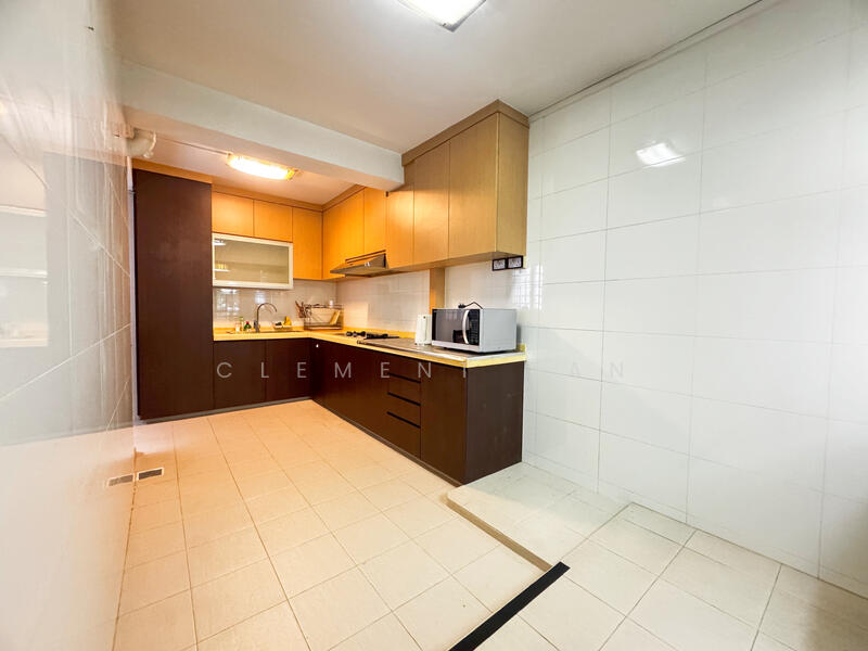 For Sale - 27 Dover Crescent