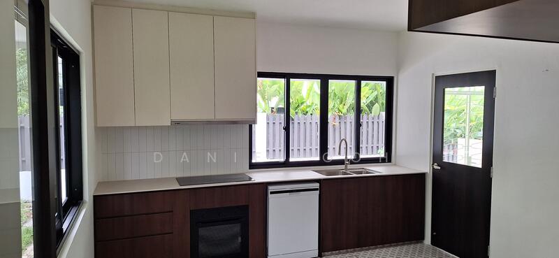 Morden kitchen with dishwasher